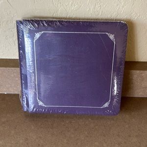 Creative Memories Purple Plum 7" x 7" Scrapbook Album Silver Scroll Detail